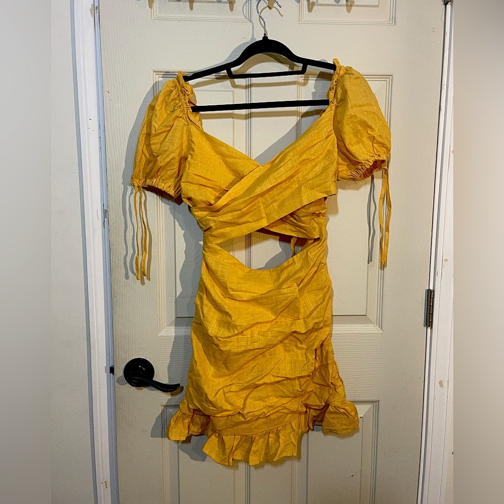 Medium yellow mini dress